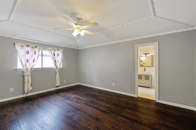 Building Photo - 1527 Estates Way
