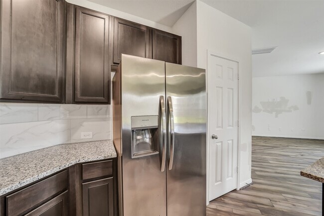 Building Photo - 2844 Grand Anse Dr