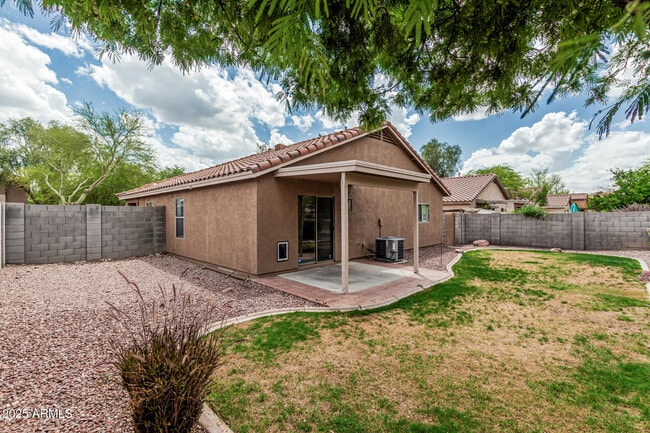 Building Photo - 3212 W Lucia Dr