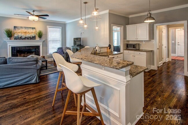 Building Photo - 10400 Orchid Hill Ln