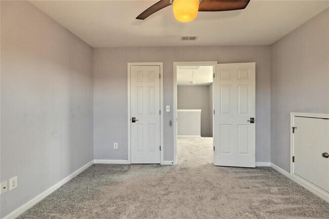 Building Photo - 5145 Fieldgate Ridge Dr