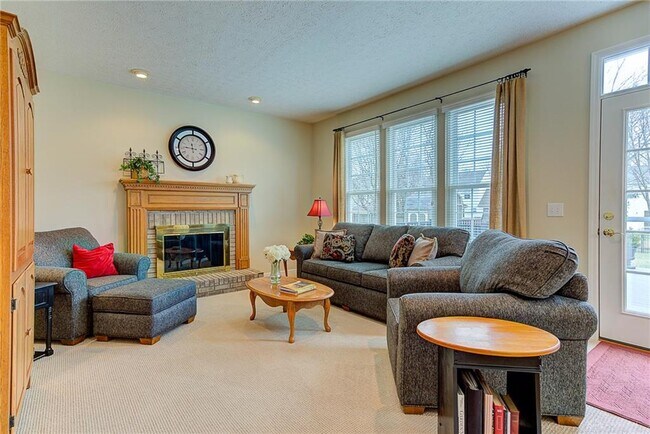 Building Photo - 4204 Country Glen Cir