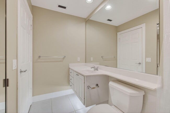 Building Photo - 8148 Montserrat Pl