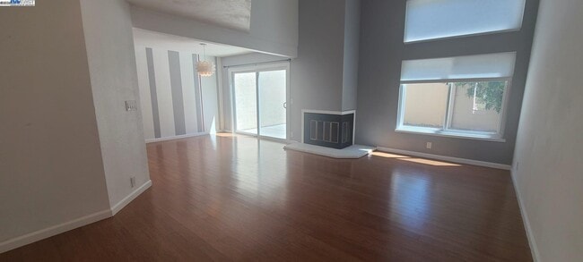 Building Photo - 1489 Trimingham Dr