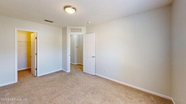 Building Photo - 448 Sherwood Oaks Dr