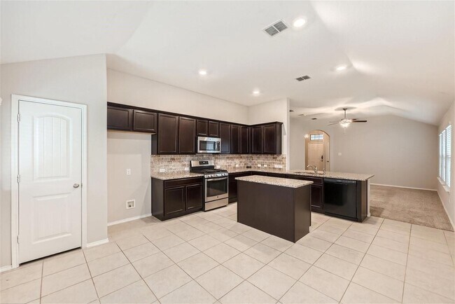Building Photo - 14433 Serrano Ridge Rd