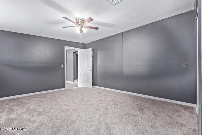 Building Photo - 843 E Alturas St