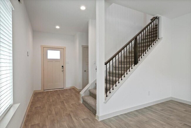 Building Photo - 12517 Abbey House Ct