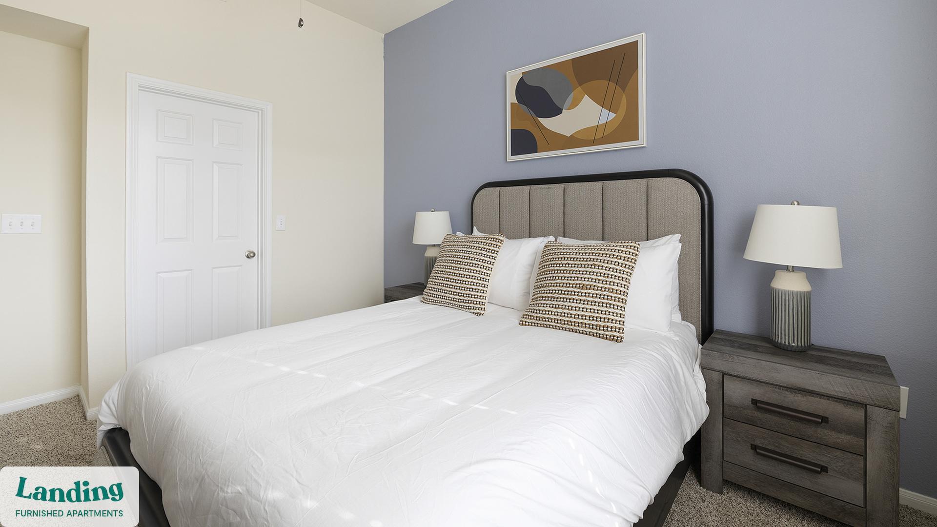 Building Photo - 901 Lakeside Cir