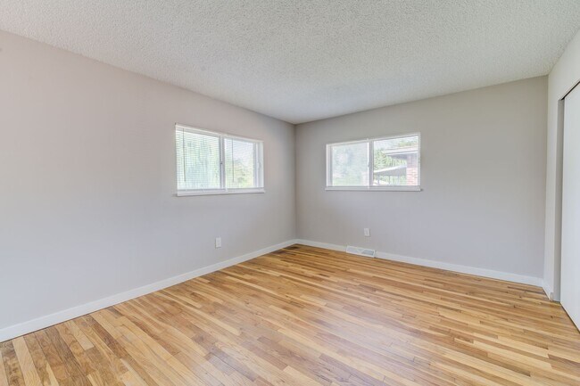 Building Photo - 3937 Jane Ave