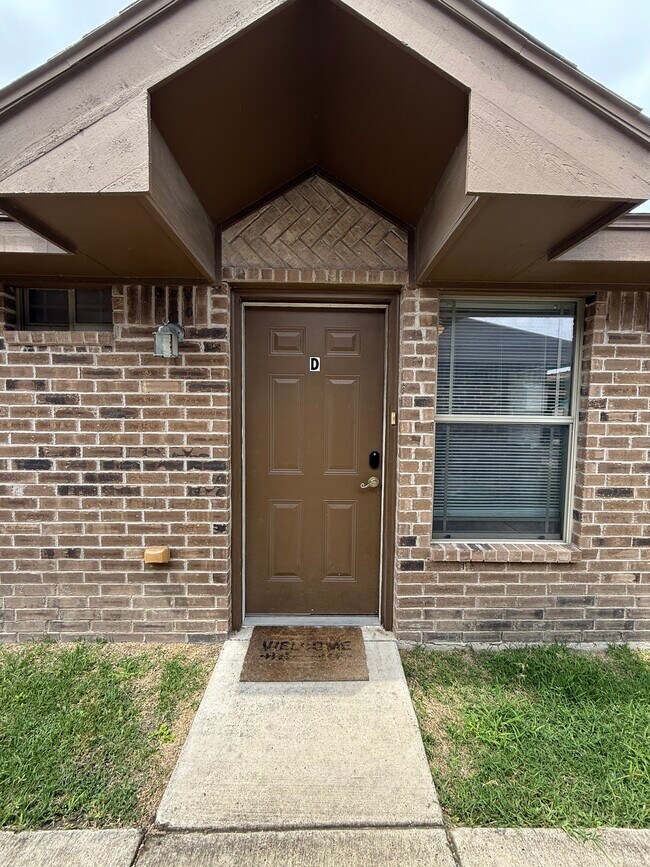 Until D: Front Door - 302 W Amy Dr