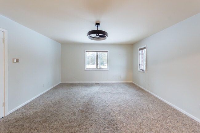 Building Photo - 46105 W Seven Mile Rd