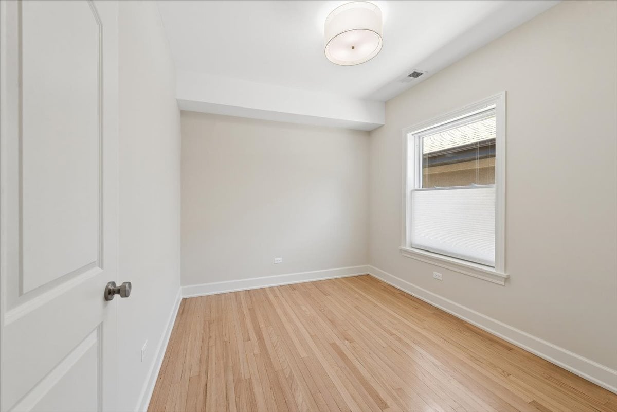 Bedroom #3 - 5028 N Mozart St