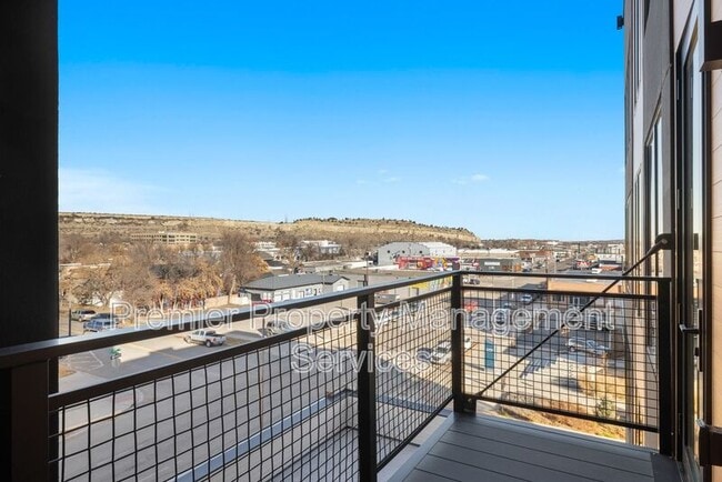 Building Photo - 2310 First Ave N