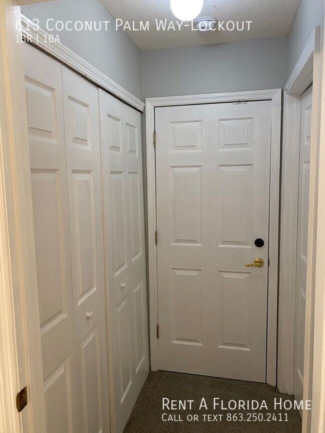 Building Photo - 613 Coconut Palm Way