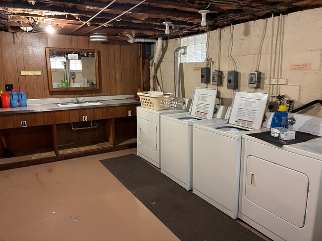 Building Photo - Hardin