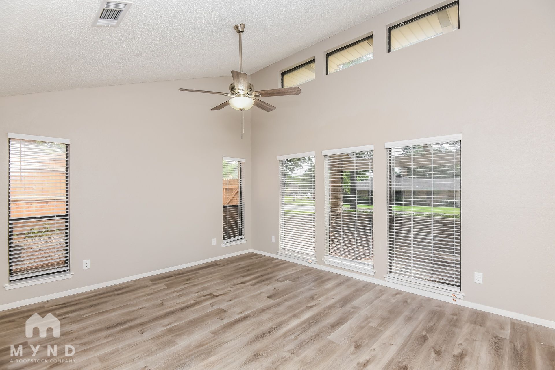 Building Photo - 5104 Red River Dr