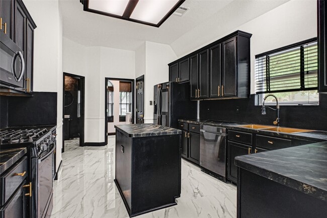 Building Photo - 11915 Helene Ct