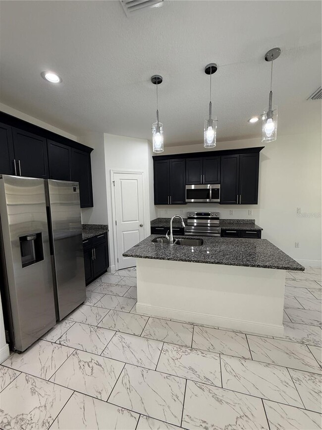 Building Photo - 2314 Apache Ave