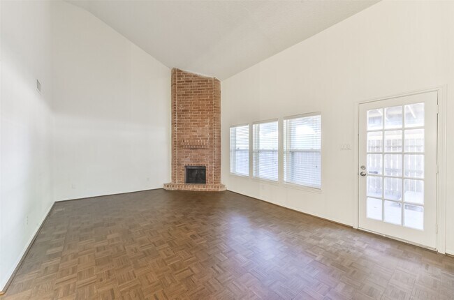 Building Photo - 14341 Misty Meadow Ln