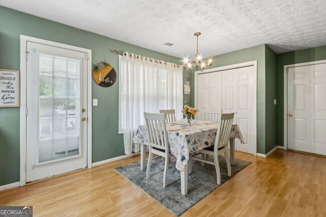 Building Photo - 436 Shenandoah Ct