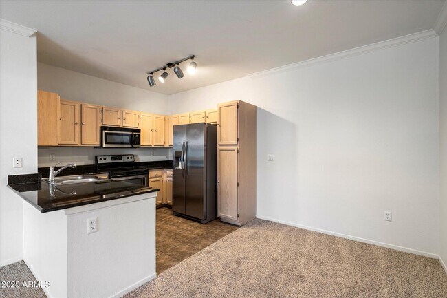 Building Photo - 7009 E Acoma Dr