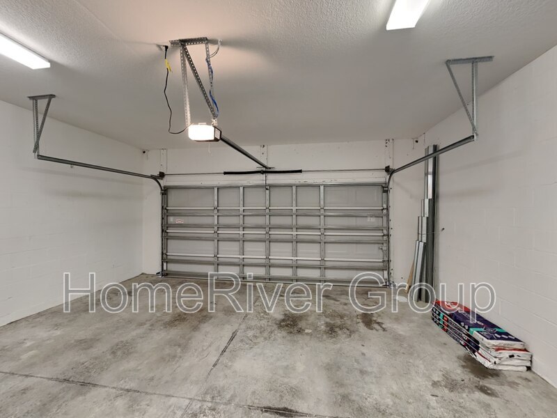 Building Photo - 2946 Alhaven Terrace