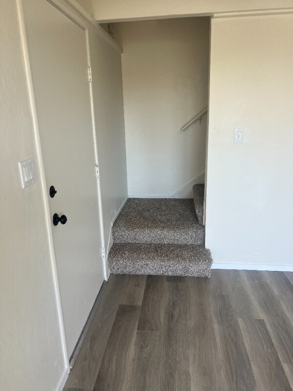 Building Photo - 240 Holly St