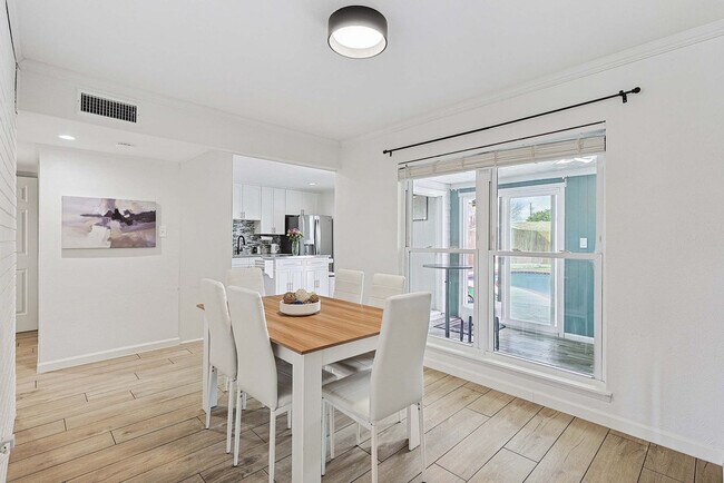 Building Photo - 5632 Terry St