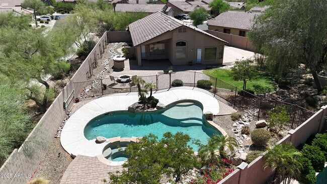 Building Photo - 10278 E Blanche Dr