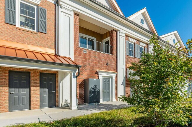 Building Photo - 1420 Ewing Pk Lp