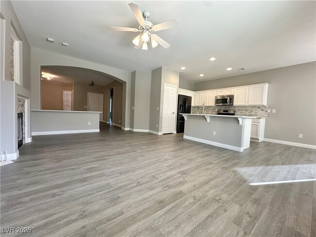 Building Photo - 2547 Belgreen St