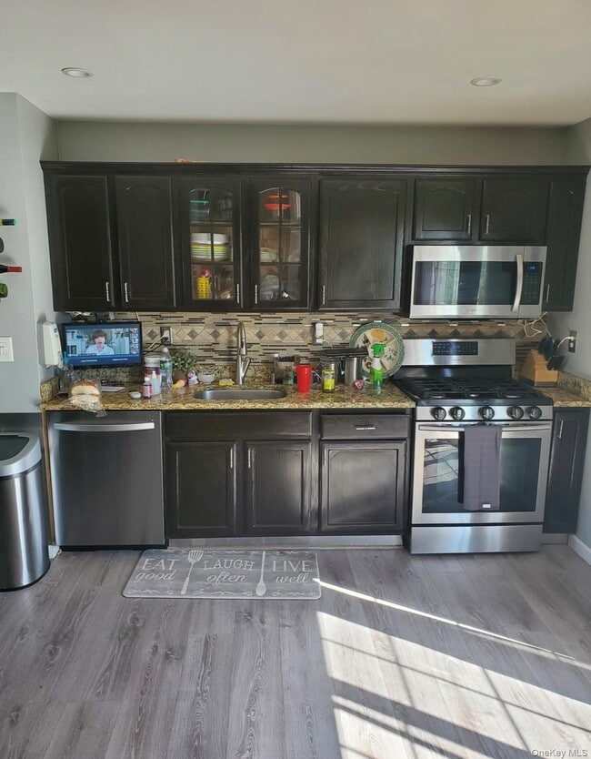 Building Photo - 20 Tammy Dr