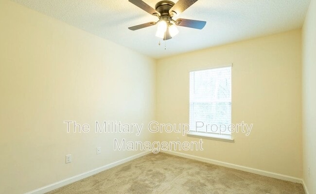 Building Photo - 382 Old Jennings Rd