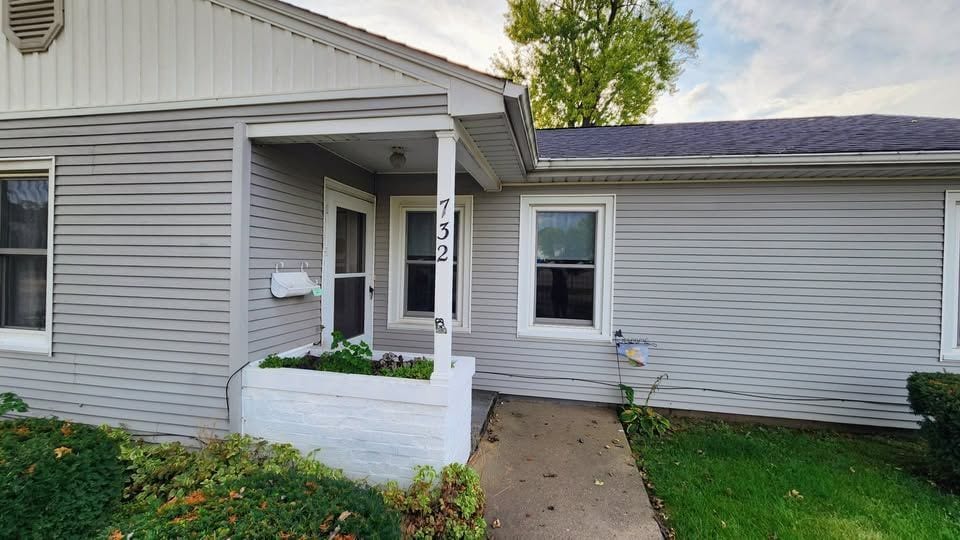 Building Photo - 732 ARGYLE
