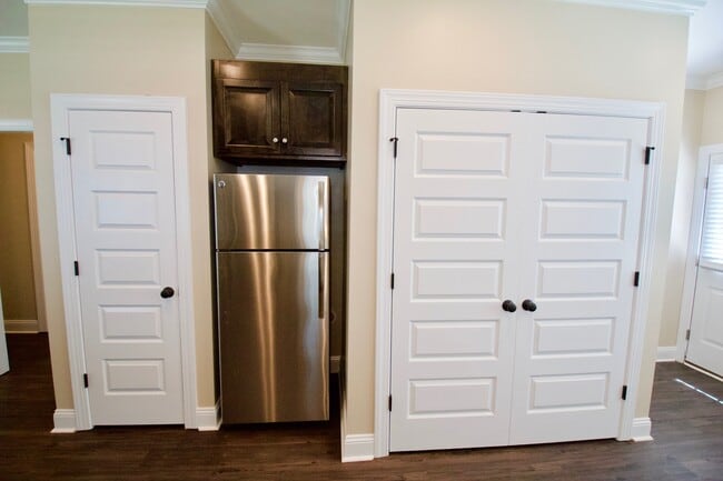 Building Photo - "Brand New Construction". Quiet Location, ...