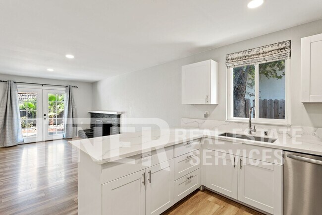 Building Photo - 2771 Wissemann Dr