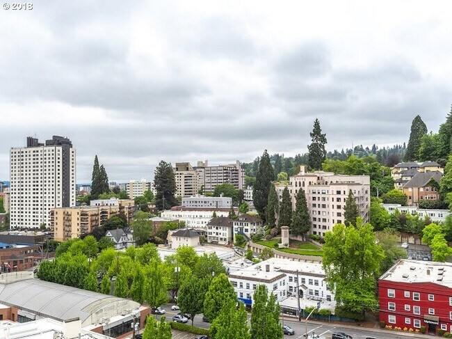 Building Photo - Rare rental in The Westerly - spectacular 2/2.5 unit w/sweeping views/2 parking/2 storage