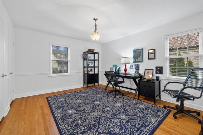 Building Photo - 3916 N Ridgefield Cir