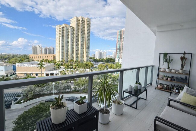 Building Photo - 3300 NE 188th St