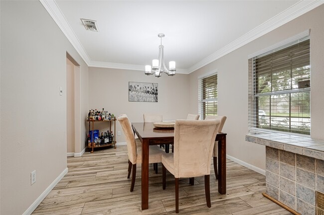 Building Photo - 4102 Caneshaw Dr