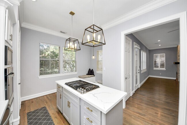 Building Photo - 5317 Feagan St