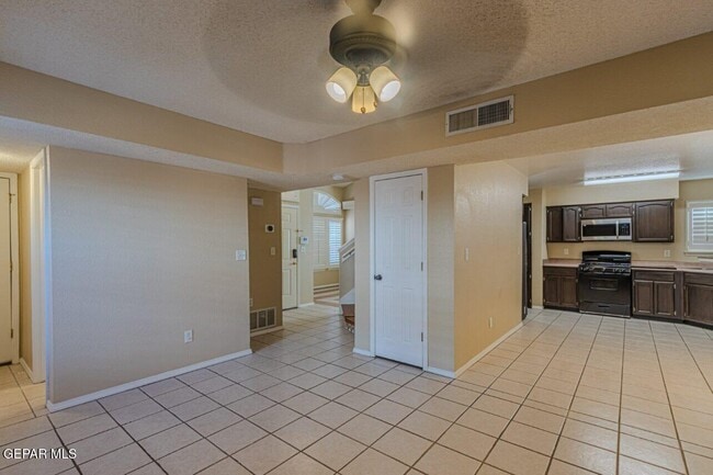 Building Photo - 1317 Amber Morgan Dr