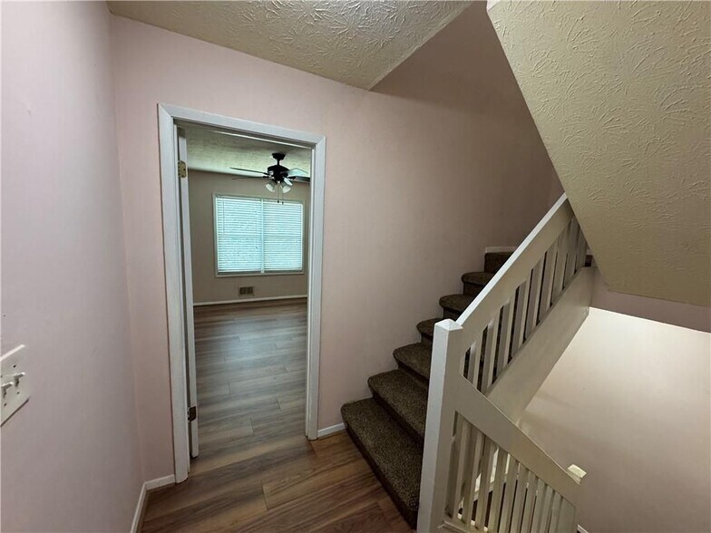 Building Photo - 3102 Destin Cir