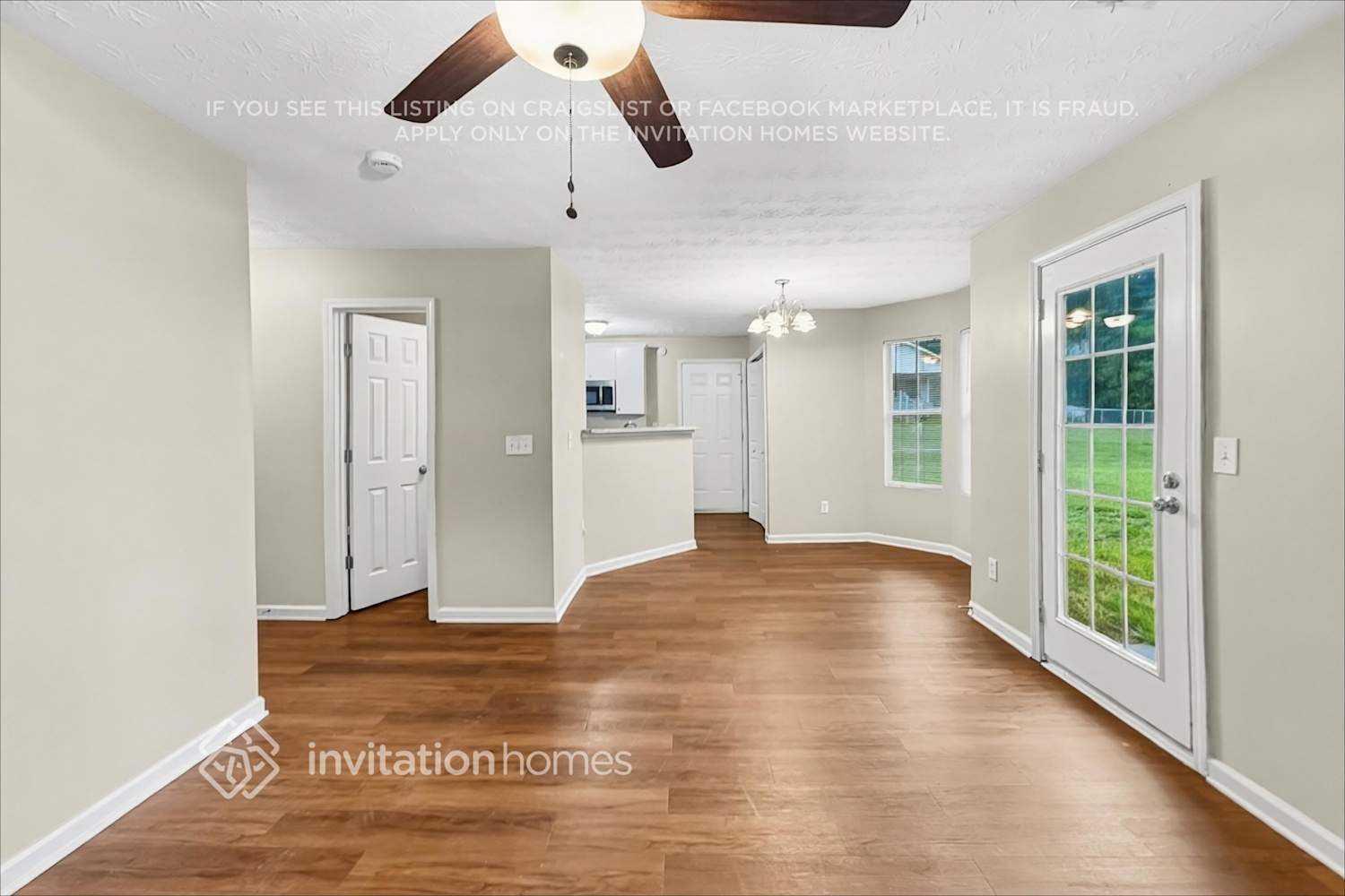 Building Photo - 10 Summer Breeze Ct