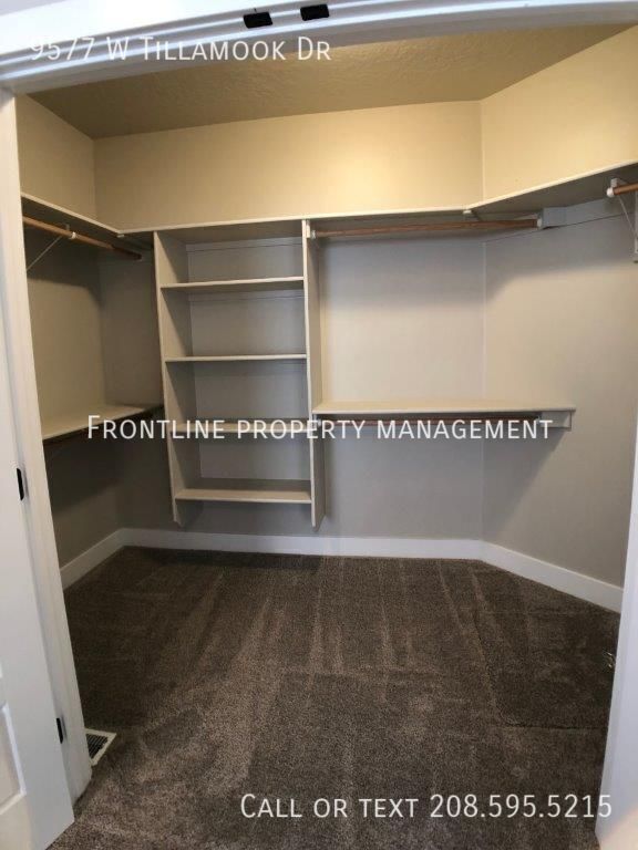 Building Photo - 9577 W Tillamook Dr