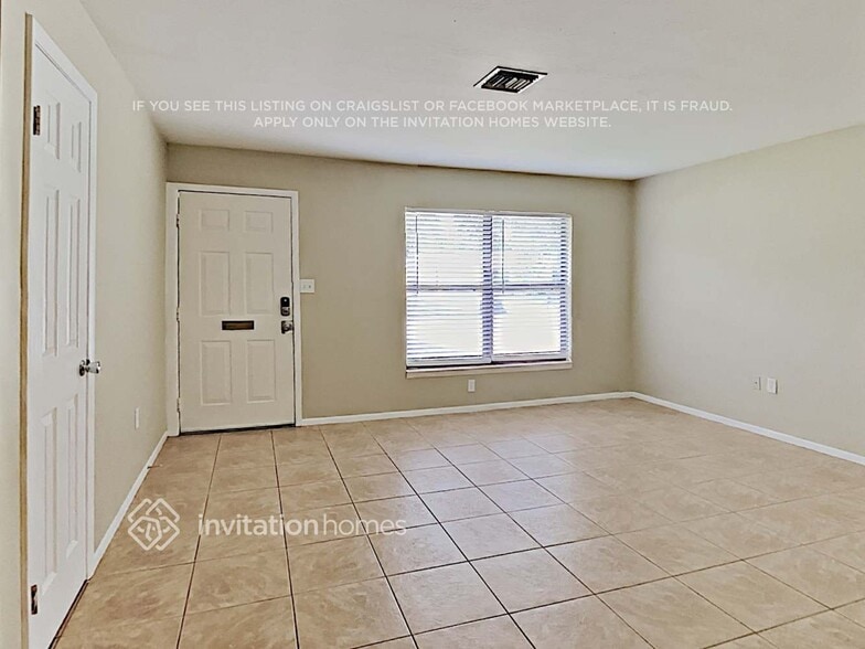 Building Photo - 5343 Colewood Pl