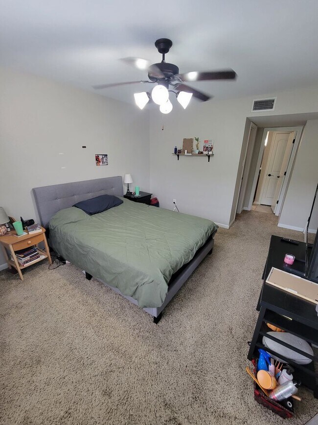 Building Photo - College Station - 2 bedroom / 2 bath downstairs condo at Cripple Creek Condos