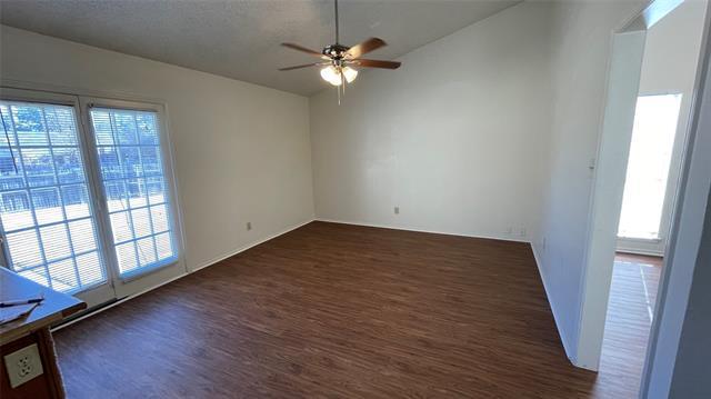 Building Photo - 512 Justice Dr