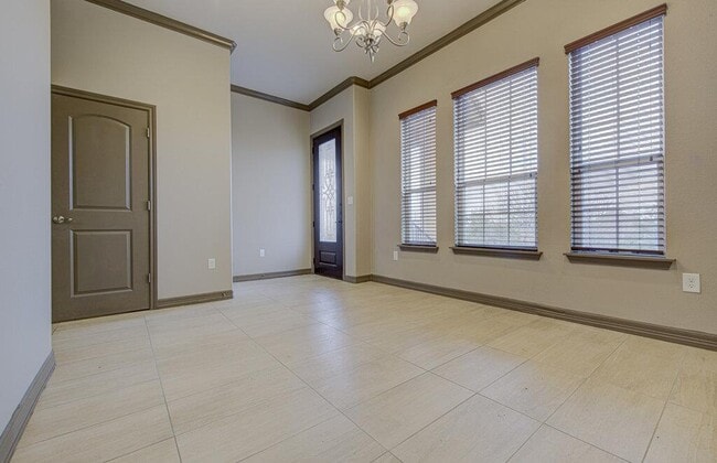 Building Photo - 11825 Terraza Cir